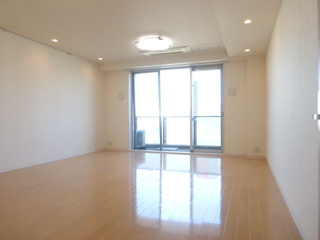 BPRレジデンス三田伊皿子坂の居間写真