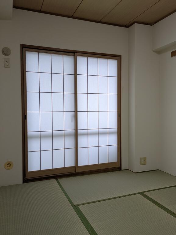 朝日シティパリオ三ノ輪の居間写真