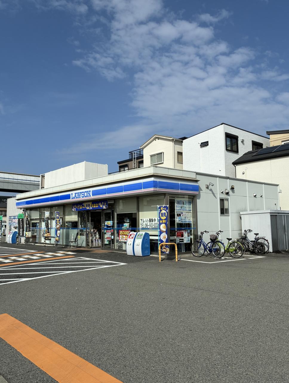 コンビニ　ローソン尼崎元浜町店（コンビニ）まで111m