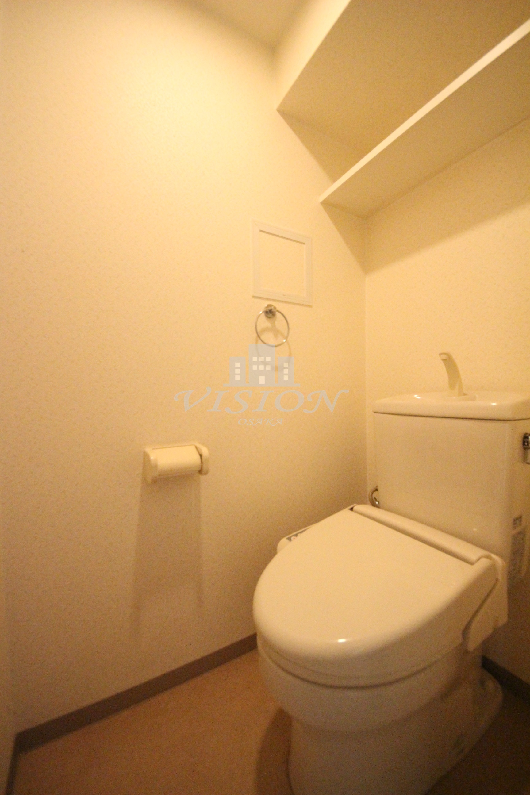 地下鉄堺筋線 恵美須町駅 徒歩1分 12階建 築19年のトイレ写真