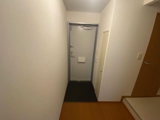 玄関　現況を優先