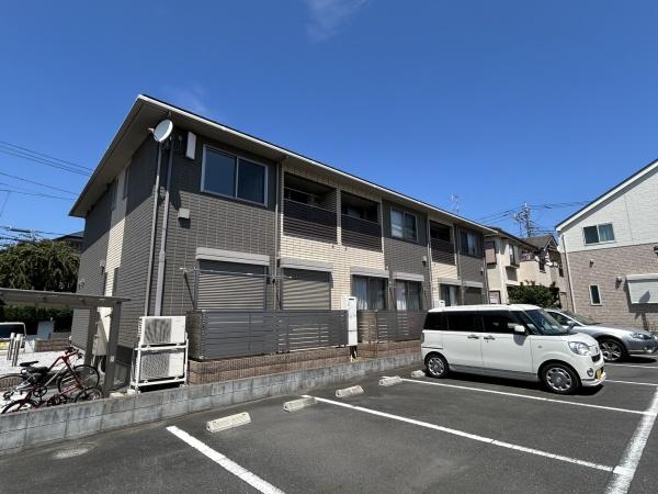 建物外観　シックな外観ですね。