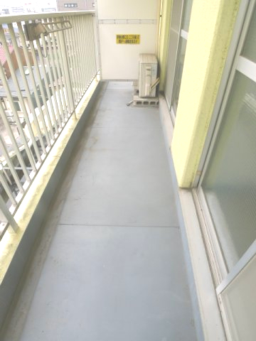 地下鉄名港線 六番町駅 徒歩9分 4階建 築41年の内装写真