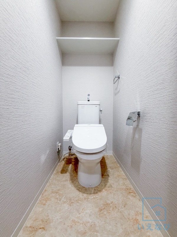 地下鉄谷町線 平野駅 徒歩6分 3階建 築11年のトイレ写真