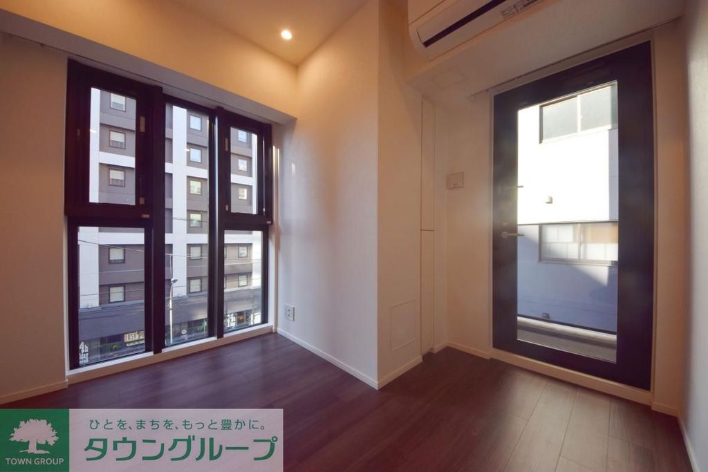 ザ・パークハビオ新御徒町の内装写真