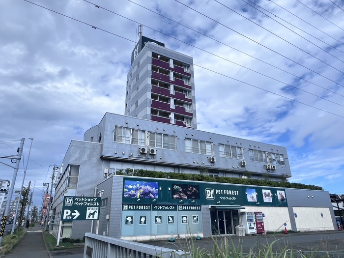 G TOWER