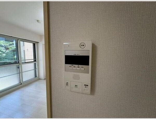 セキュリティ　※写真は２階同号室です。