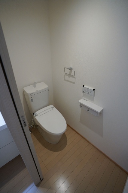 クレル西川原 S棟のトイレ写真