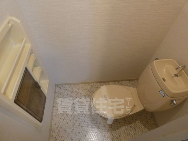 フェニックスヴィラ1のトイレ写真