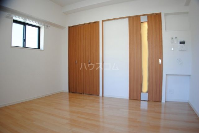 フォレストガーデン蒲生IIIの居間写真