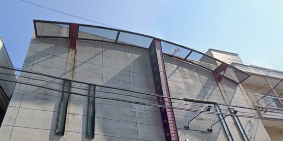 ＪＲ京浜東北線 川崎駅 バス乗車時間：15分 最寄りバス停で下車 徒歩3分 築62年