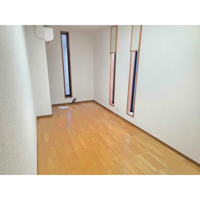 ＪＲ京浜東北線 川崎駅 バス乗車時間：15分 最寄りバス停で下車 徒歩3分 2階建 築62年の内装写真