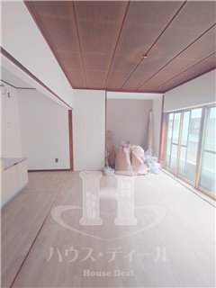 居室・リビング　居間です