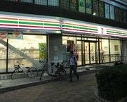 コンビニ　セブンイレブン名古屋東別院駅南店（コンビニ）まで150m