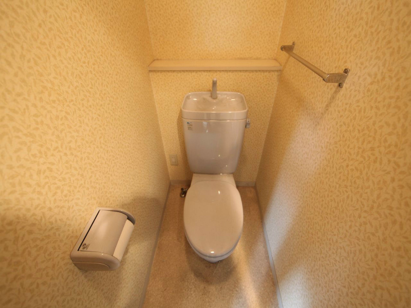 トイレ　温水洗浄便座取り付け可トイレ