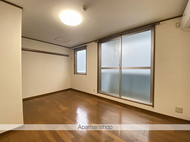 アイメゾンの居間写真