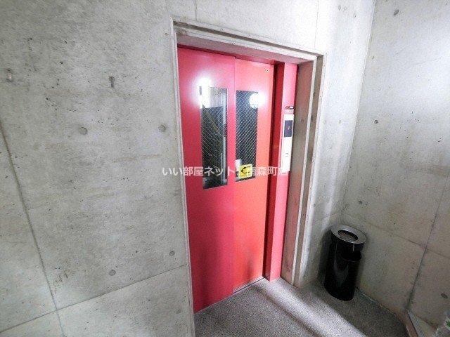 ＪＲ大阪環状線 福島駅 徒歩13分 8階建 築37年の外観写真