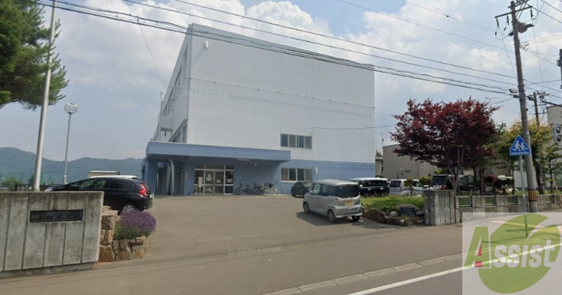 中学校　札幌市立西野中学校（中学校）まで569m