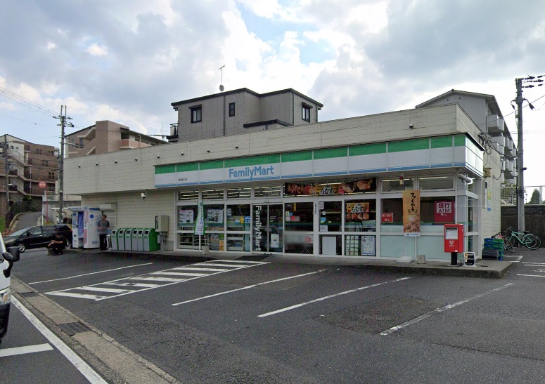 コンビニ　ファミリーマート草津笠山店（コンビニ）まで355m