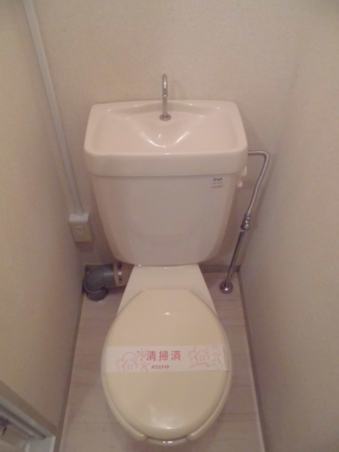 トイレ　トイレ（参考用：他のお部屋のお写真）