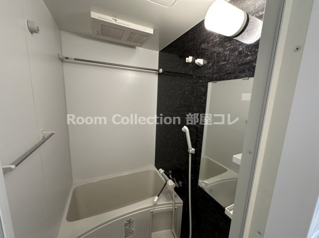 バス・シャワールーム　※同物件他部屋写真 反転、色違いの場合有 現況優先