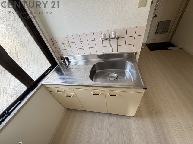 キッチン　壁付けキッチンでスペースを有効活用できます！
