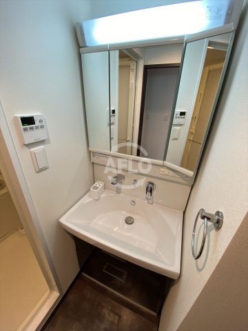 洗面設備　S-RESIDENCE淀屋橋　洗面化粧台