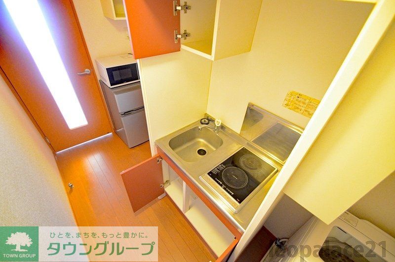 キッチン　設備・仕様は号室により異なる為、現況を優先致します。