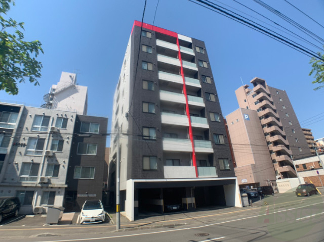 建物外観　札幌市北区二十五条西「プレイオーネＮ２５」