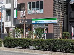 コンビニ　ファミリーマートFUNDES神保町店（コンビニ）まで256m