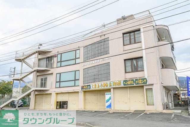 小田急小田原線 渋沢駅 バス乗車時間：12分 最寄りバス停で下車 徒歩1分 築38年