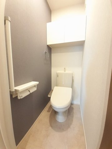 トイレ　落ち着いたトイレです