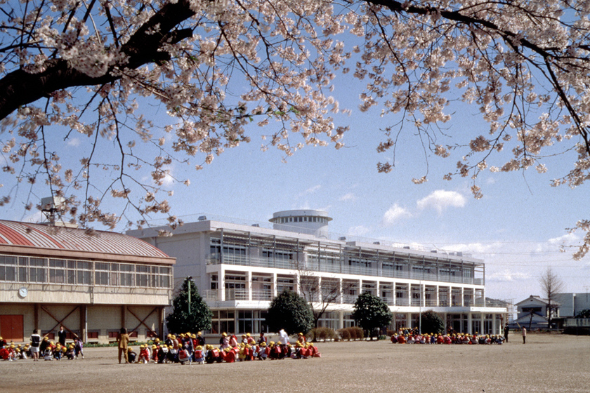 【ウィロウパレスIIの小学校】