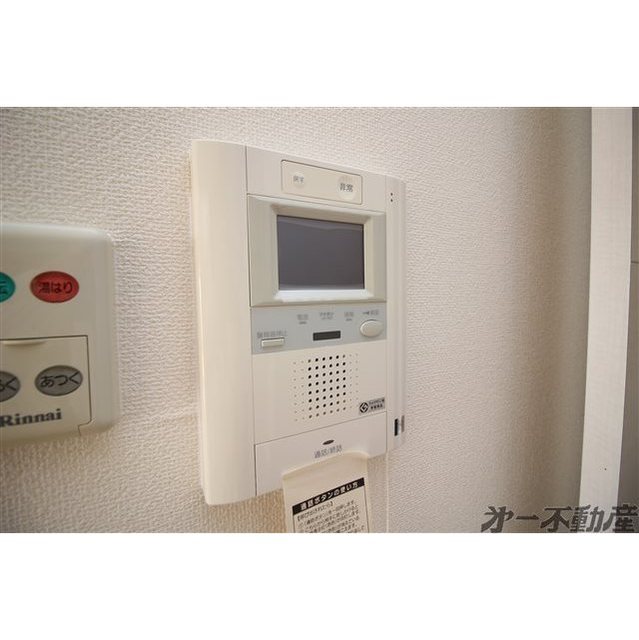 セキュリティ　モニター付きインターホン