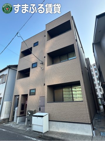 【ドルフ三河安城の建物外観】