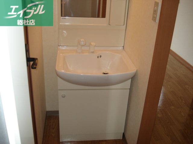 洗面設備　洗髪洗面化粧台