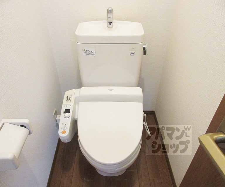 トイレ　ウォシュレット設置済み