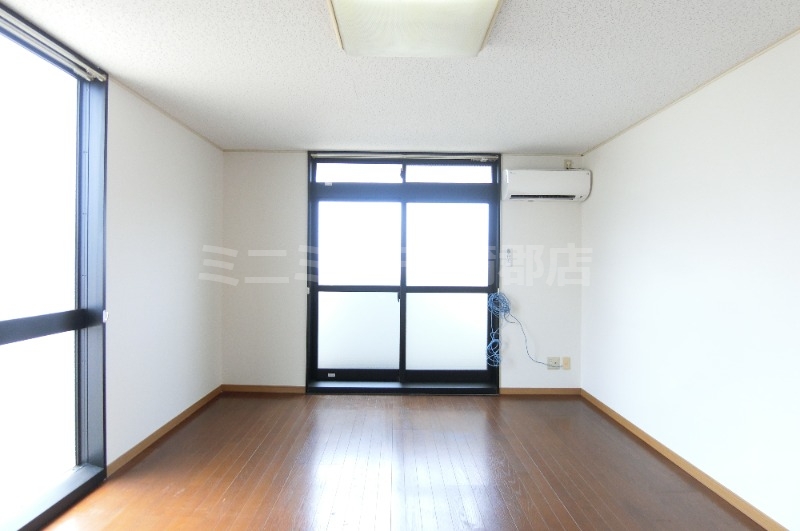 Mh-Arcコクエ_内装_0