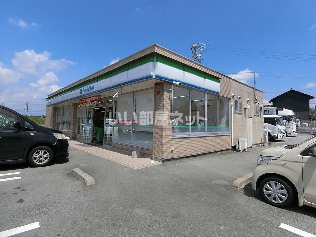 コンビニ　ファミリーマート大里睦合町店（コンビニ）まで427m