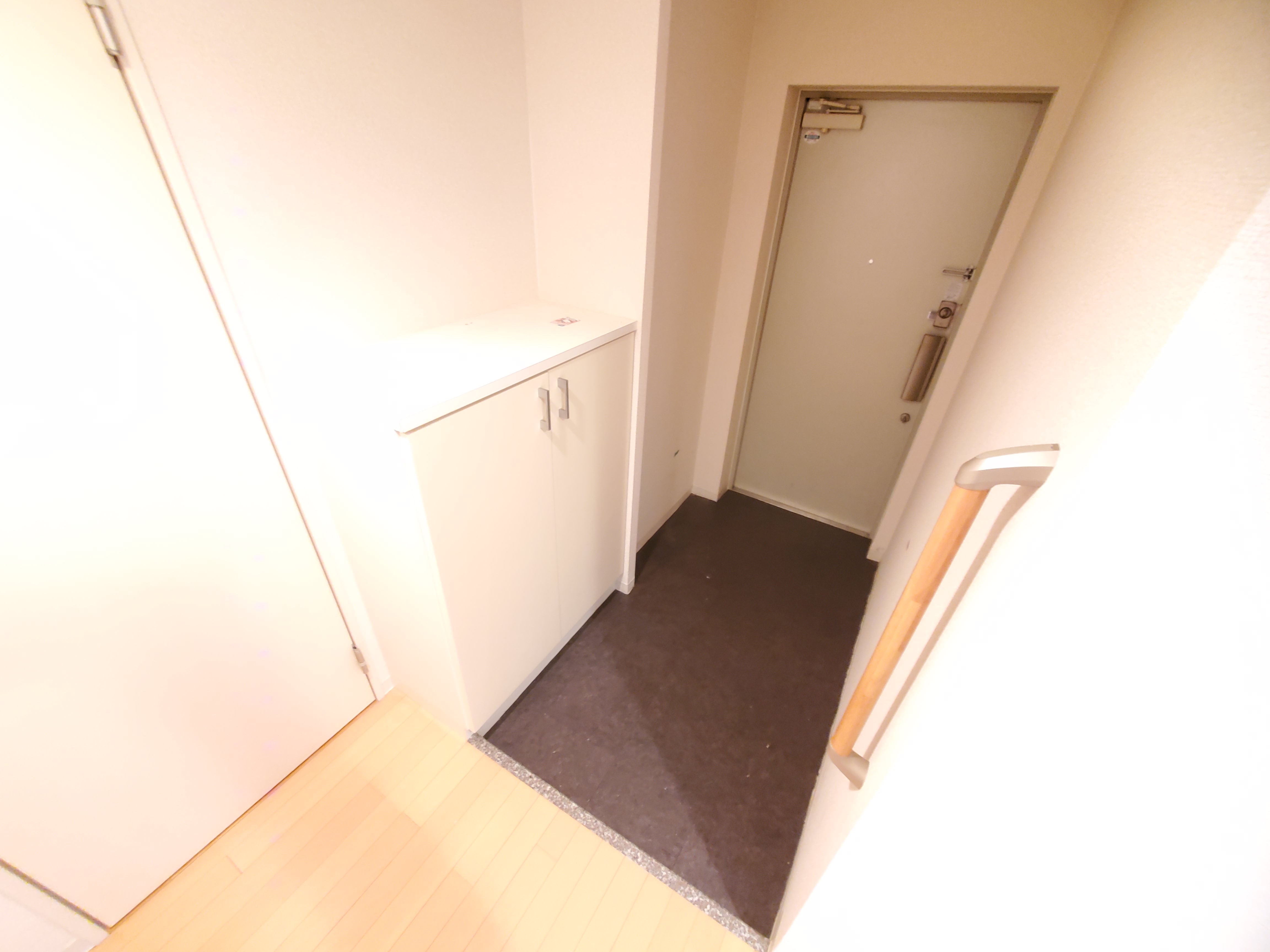 ブレスト我孫子町の玄関写真