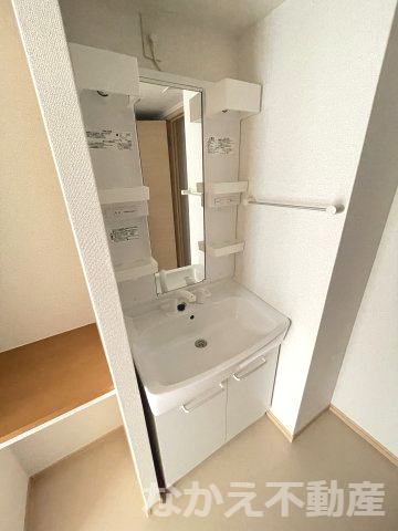 洗面設備　使いやすい洗面所です