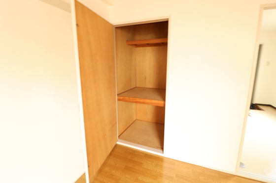 収納　※別号室の写真です