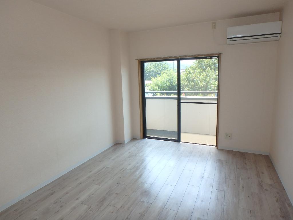 居室・リビング　同型イメージ