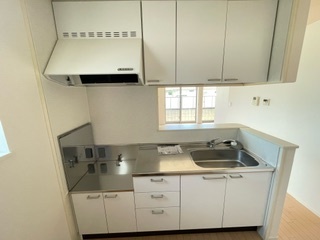 キッチン　キッチン収納多いです