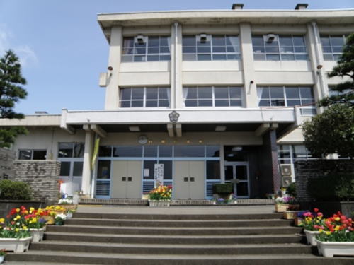 小学校　村岡小学校（小学校）まで950m