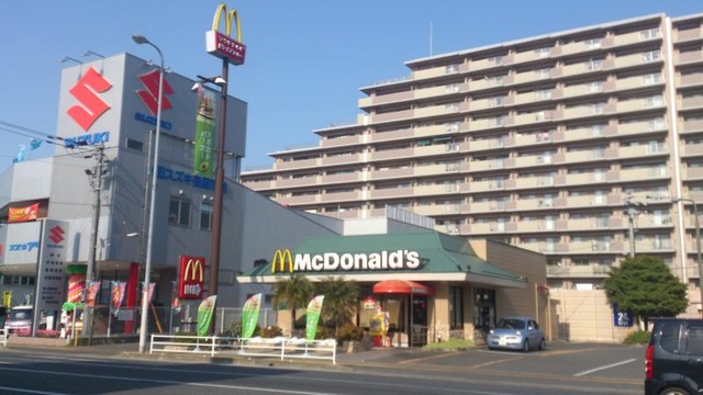 飲食店　マクドナルド 和白店（飲食店）まで920m