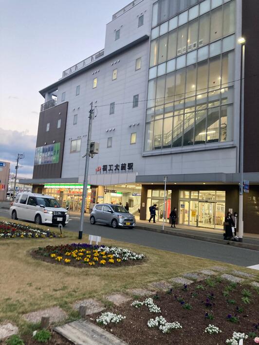 コンビニ　ファミリーマート JR福工大前駅店（コンビニ）まで756m