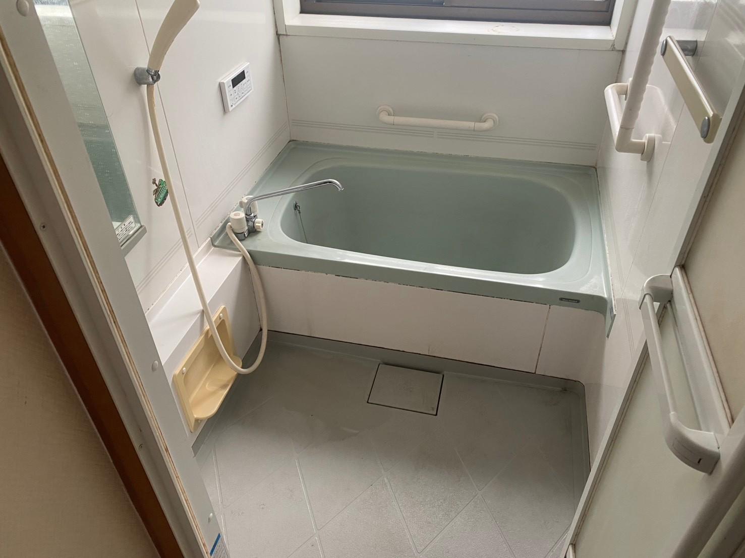 バス・シャワールーム　広々なお風呂！