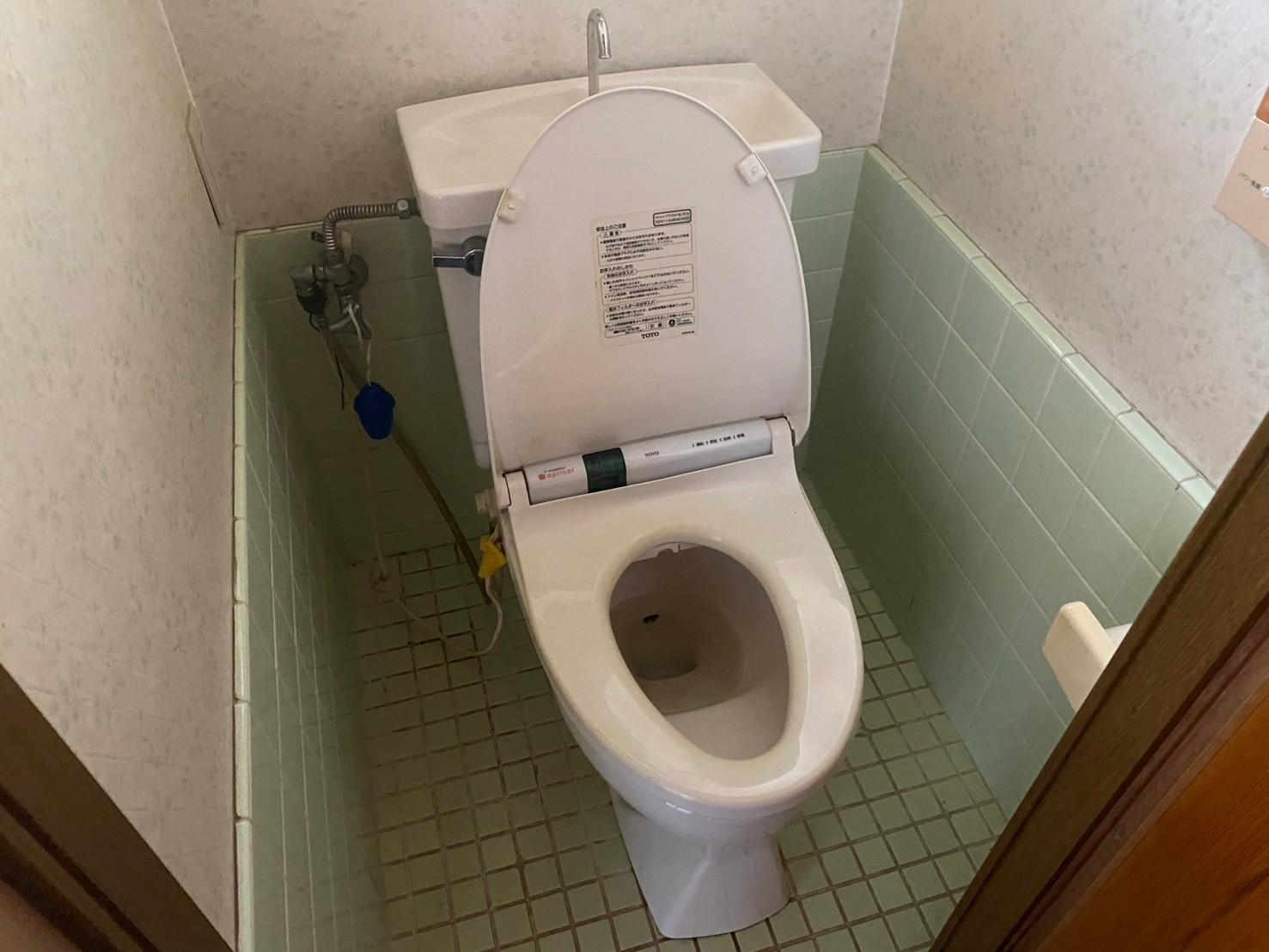 トイレ　ウォシュレット付き！