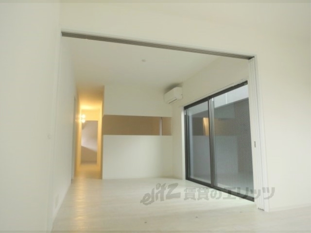 居室・リビング　居室